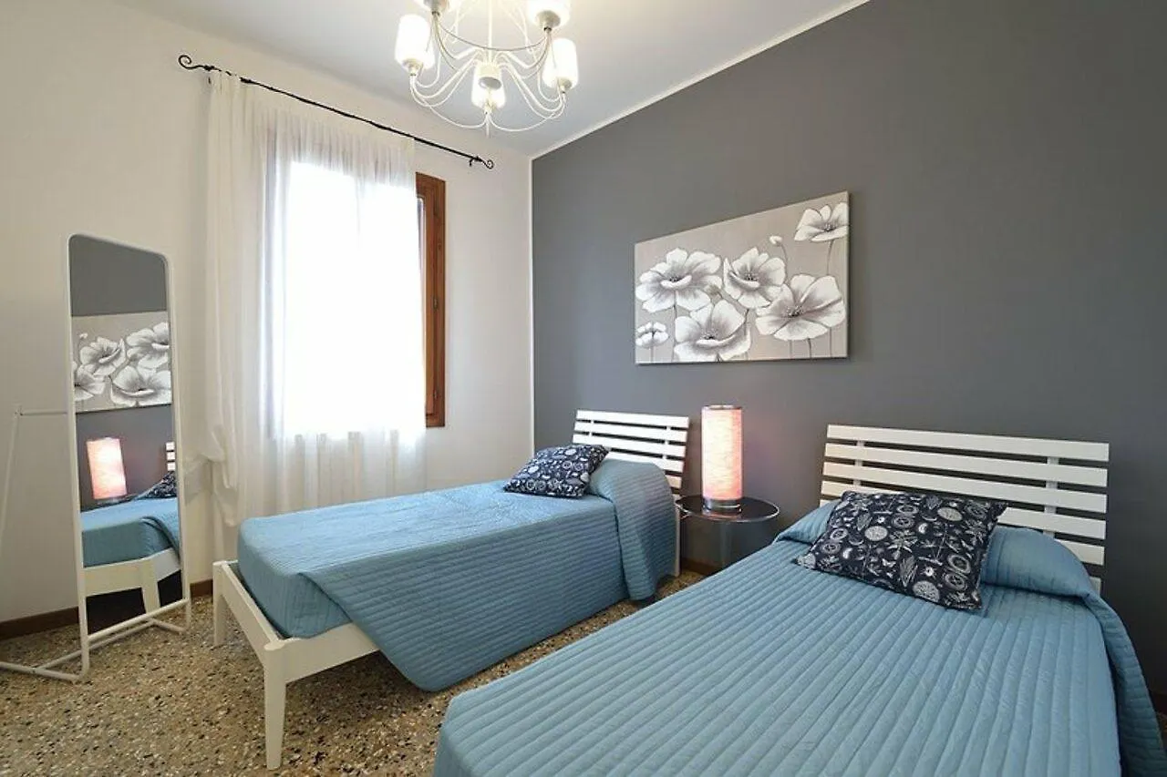 Venier 5 Apartment Venice Italy